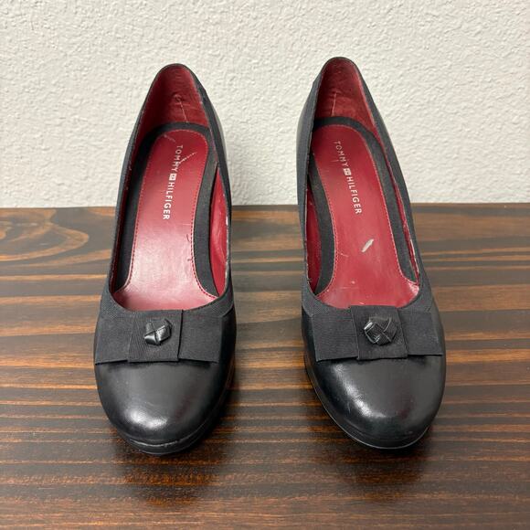 Tommy Hilfiger Wedge Heels Women Sz 7M Black Leather Upper Slip On 4” Pump Bow - Picture 2 of 8